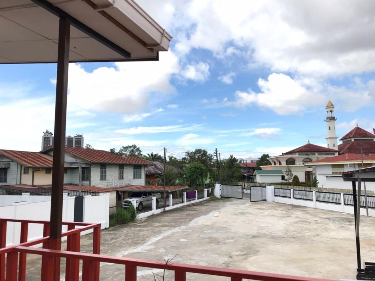 קוצ'ינג Kenyalang Urban Homestay מראה חיצוני תמונה
